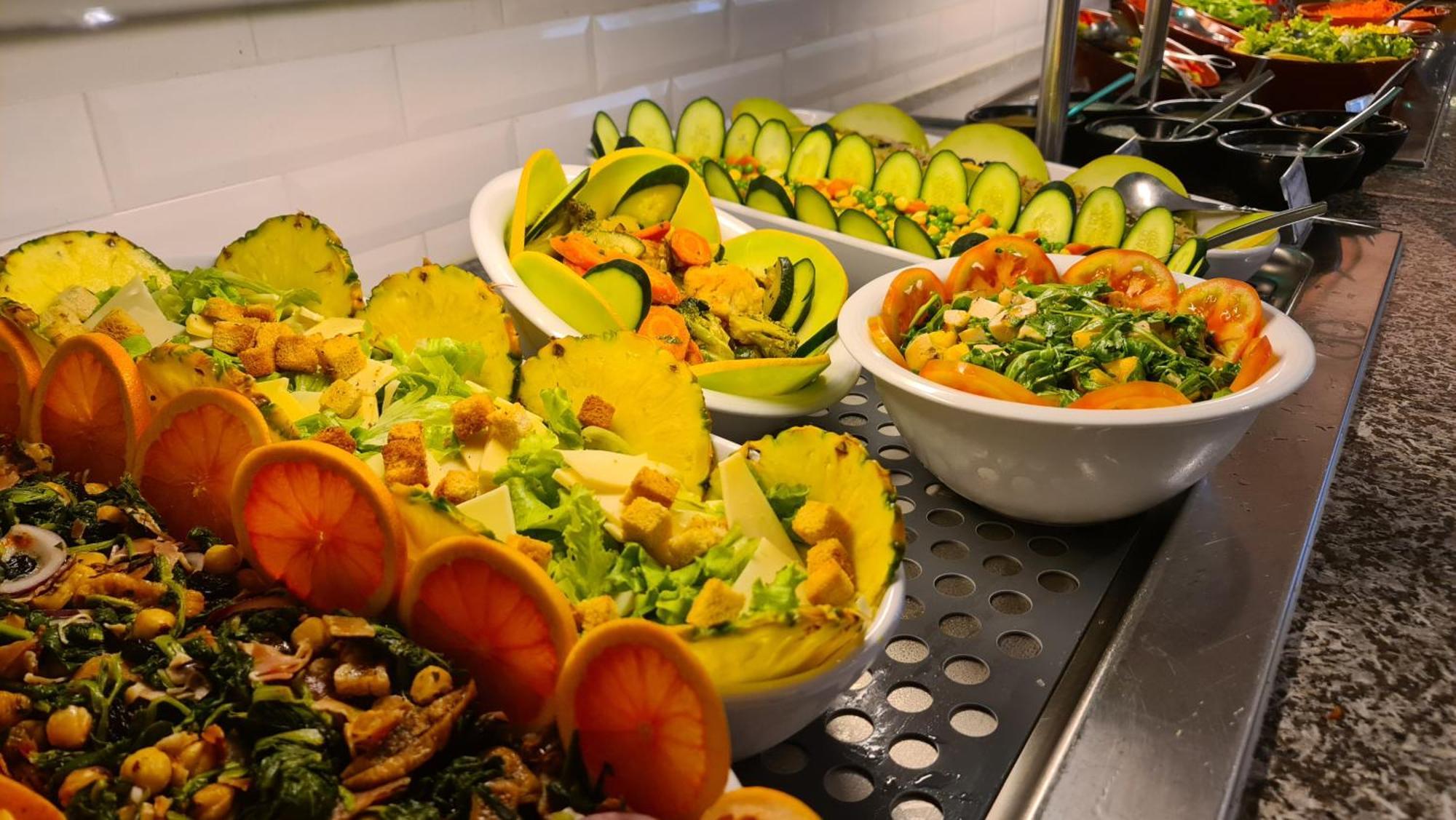 Monchique Resort & Spa Exterior photo A salad bar
